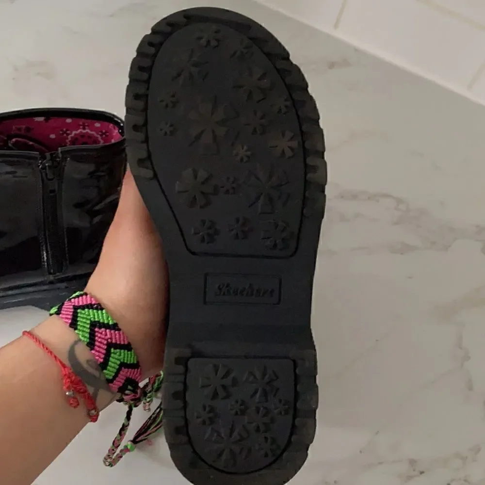 Skechers lil scouts